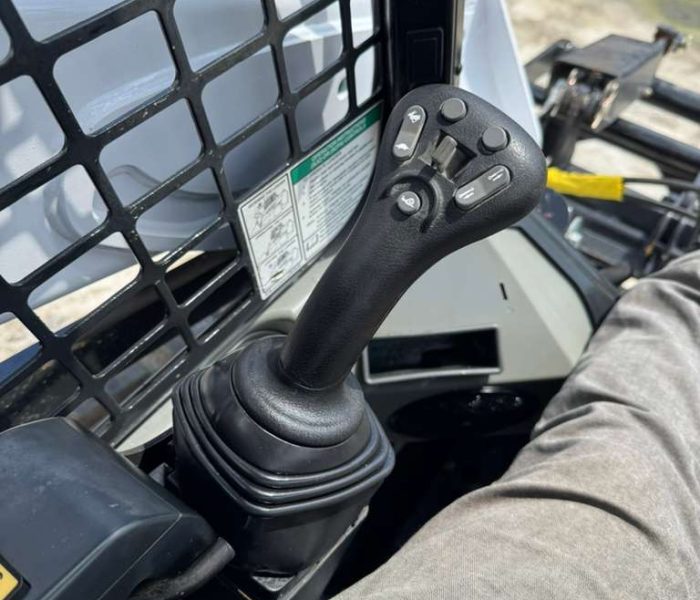 31680-2020-Bobcat-T595-Open-Cab-Skid-Steer-Loader