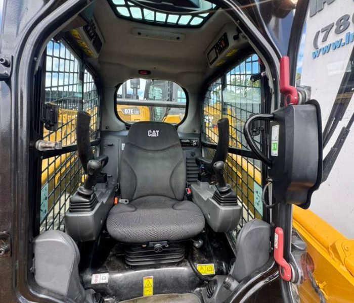 31770-Cat-259D3-Skid-Steer-Loader.