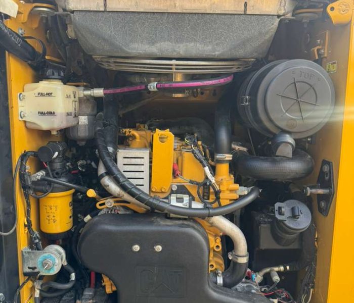 31770-Cat-259D3-Skid-Steer-Loader.