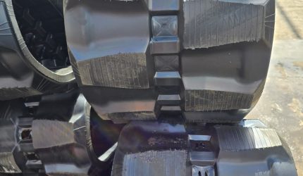 400x72.5x74 Reinforced Rubber Tracks – Multi-Terrain Loaders & Excavators