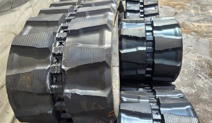 450x81x76 Reinforced Rubber Tracks – Excavators & Track Loaders