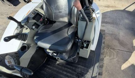 Bobcat-E50-Mini-Excavator-32030