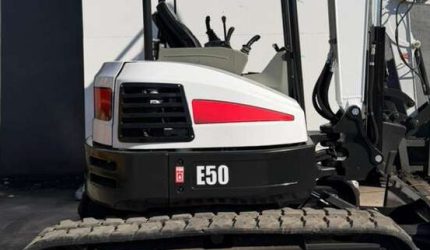 Bobcat-E50-Mini-Excavator-32030