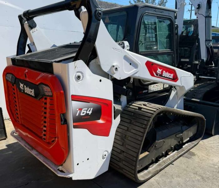 Bobcat T64 R-Series Skid Steer item 32040