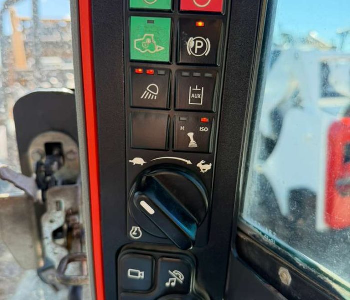 Bobcat T64 R-Series Skid Steer item 32040