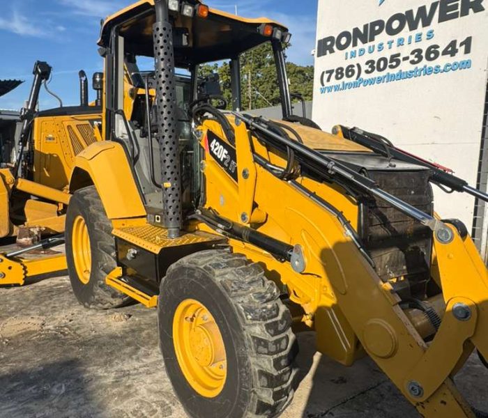 Caterpillar 420F IT Loader Backhoe