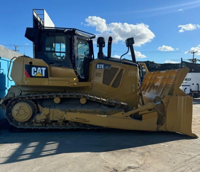 Caterpillar-D7E-LGP-Crawler-Tractor-3.jpeg