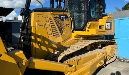 Caterpillar-D7E-LGP-Crawler-Tractor-6.jpeg