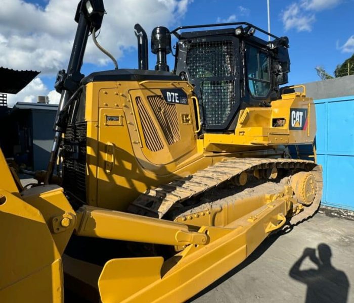 Caterpillar-D7E-LGP-Crawler-Tractor-6.jpeg