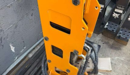 GIYI GY-P680 Skid Steer Breaker-1234