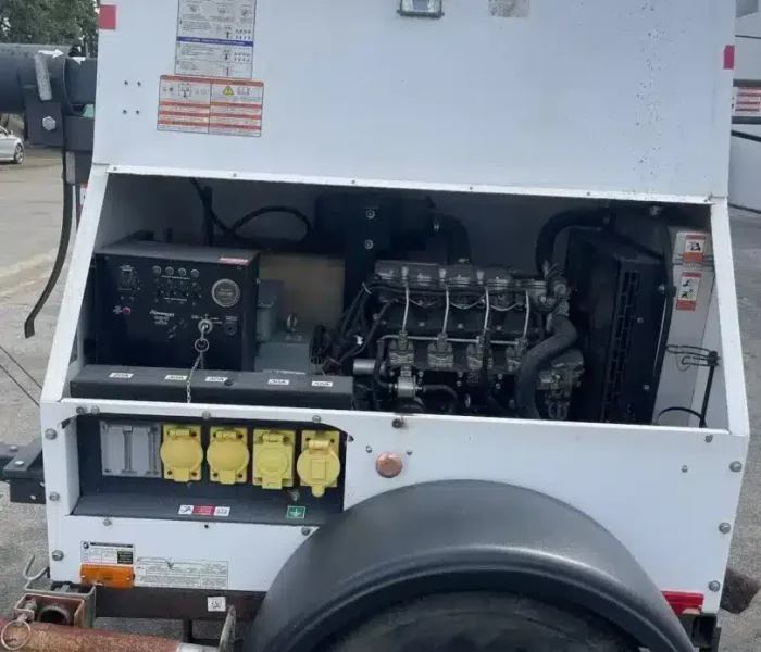 2014 Magnum MLT4200 20 kW Light Tower & Generator