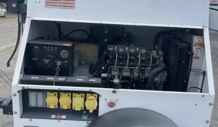2014 Magnum MLT4200 20 kW Light Tower & Diesel Generator – Isuzu Powered