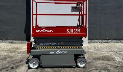 Skyjack SJIII-3219 Electric Scissor Lift