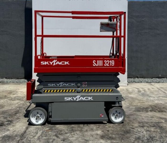Skyjack SJIII-3219 Electric Scissor Lift