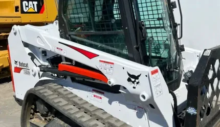T550-Bobcat-Skid-Steer-Loader-10081-2.webp