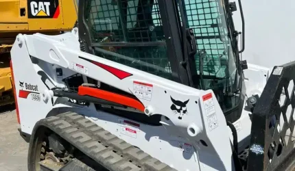 T550-Bobcat-Skid-Steer-Loader-10081-2.webp