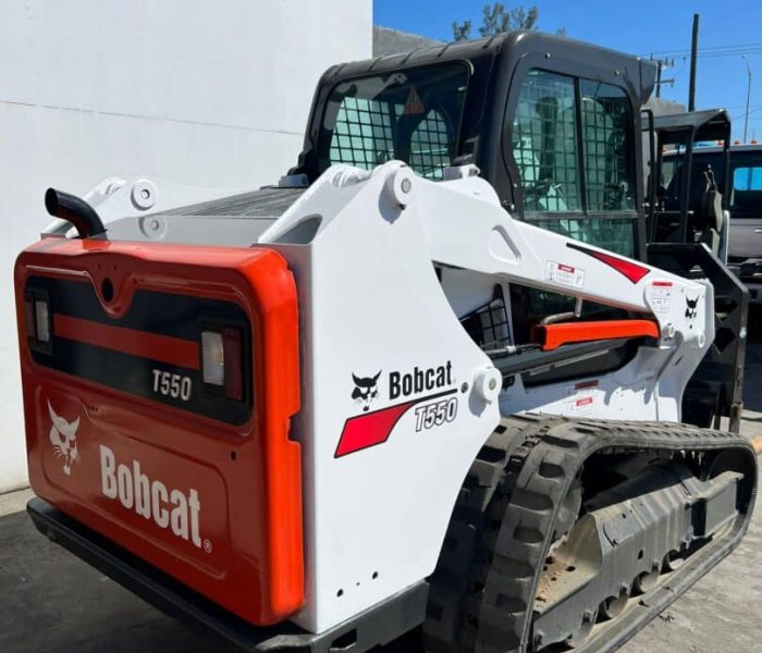 T550-Bobcat-Skid-Steer-Loader-10081-5.jpeg