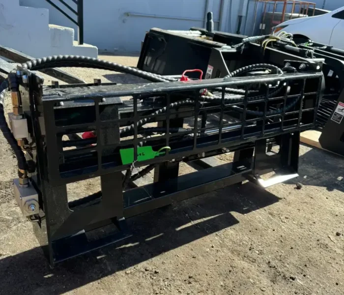 Universal-Skid-Steer-Hydraulic-Fork-48-Inch-Bobcat-Mount-4.webp