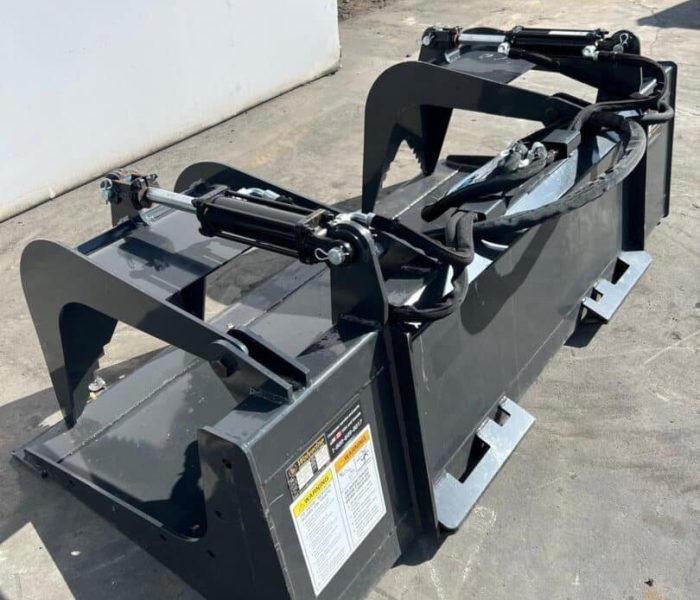 Wolverine-GB-11-72W-72-in-Skid-Steer-Grapple-Bucket-attachment-2.jpg
