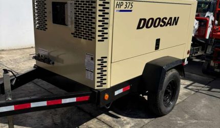 2012 Doosan 375 CFM Towable Diesel Air Compressor