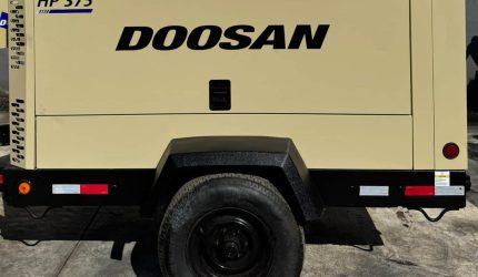 2012 Doosan 375 CFM Towable Diesel Air Compressor