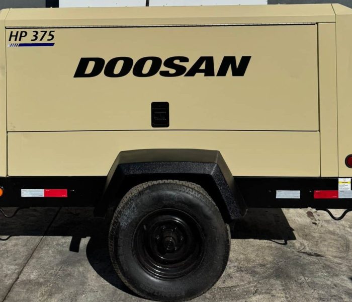 2012 Doosan 375 CFM Towable Diesel Air Compressor