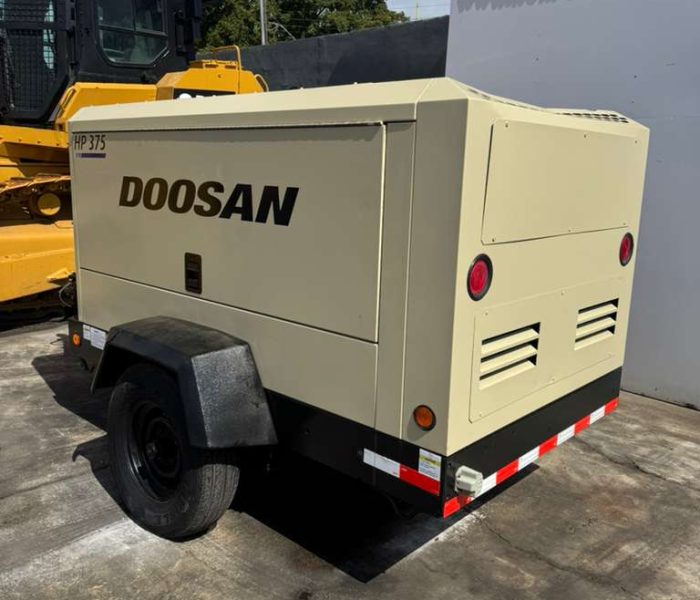 item-3400-2016 Doosan P425/HP375WCU-T4I Diesel Air Compressor – Dual Pressure, Cummins Power