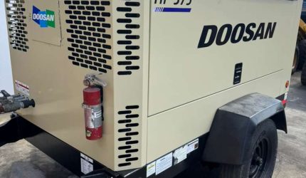 item-3400-2016-Doosan-375-CFM-Diesel-Air-Compressor