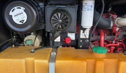 item-3400-2016-Doosan-375-CFM-Diesel-Air-Compressor