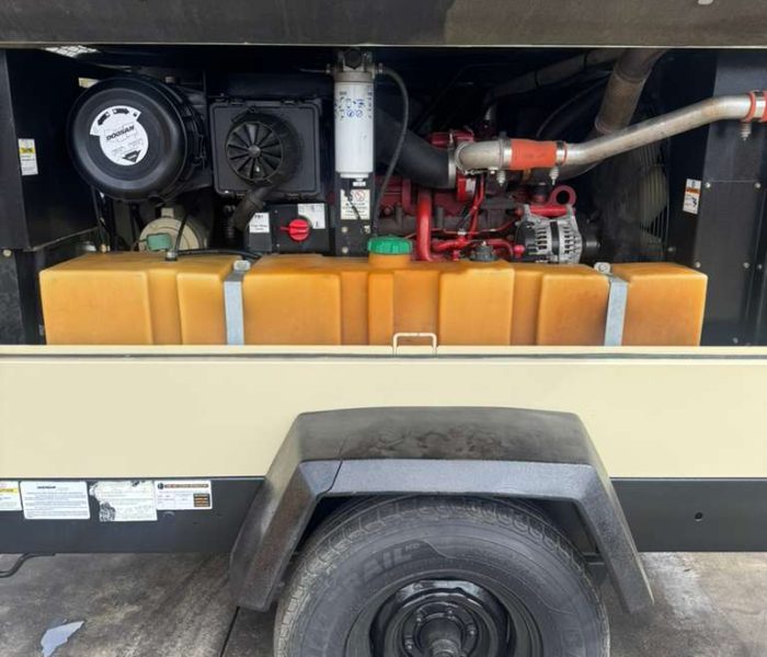 item-3400-2016-Doosan-375-CFM-Diesel-Air-Compressor