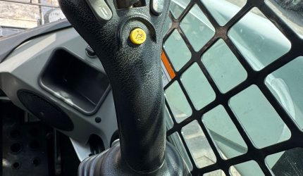31020
